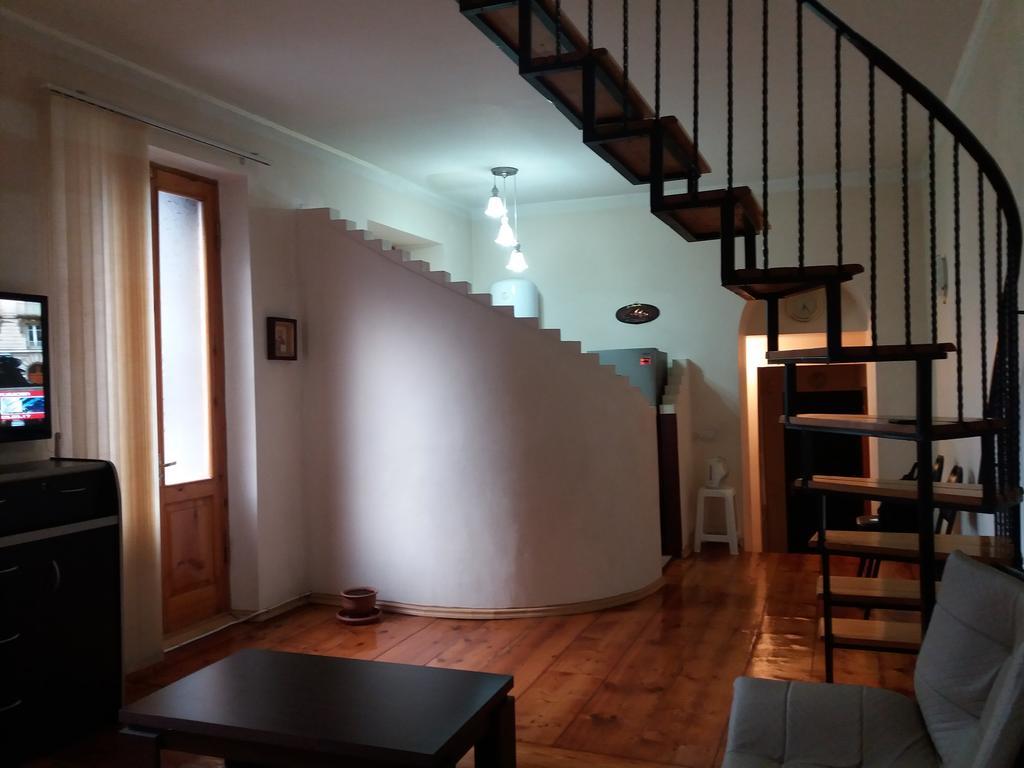 Rustaveli Hotel Τυφλίδα Εξωτερικό φωτογραφία