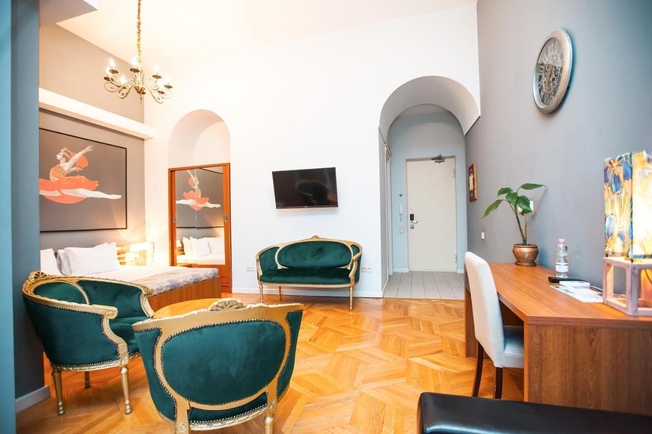 Rustaveli Hotel Τυφλίδα Εξωτερικό φωτογραφία